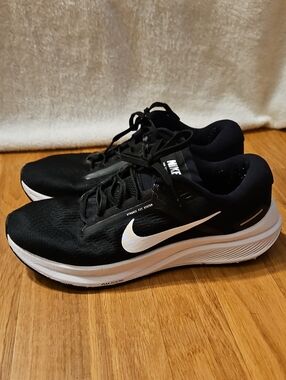 Nike Air Zoom Structure 24 Running Shoes Size 9.5